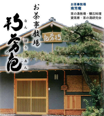 ����������@��F��